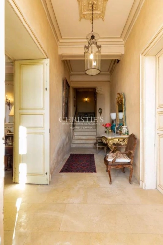 Photos 18 - Viticole - Près de Saint-Emilion - Exceptionnel domaine viticole comprenant un Château historique entouré de 111 ha dont 7 ha de vignes, parc avec piscine et tennis