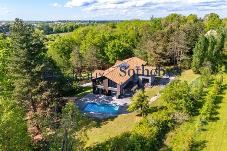 Photos 1 - Prestige - BORDEAUX 15MN - EXCEPTIONNELLE VILLA D'ARCHITECTE 335M² - PARC - PISCINE - 6 CHAMBRES - GARAGES