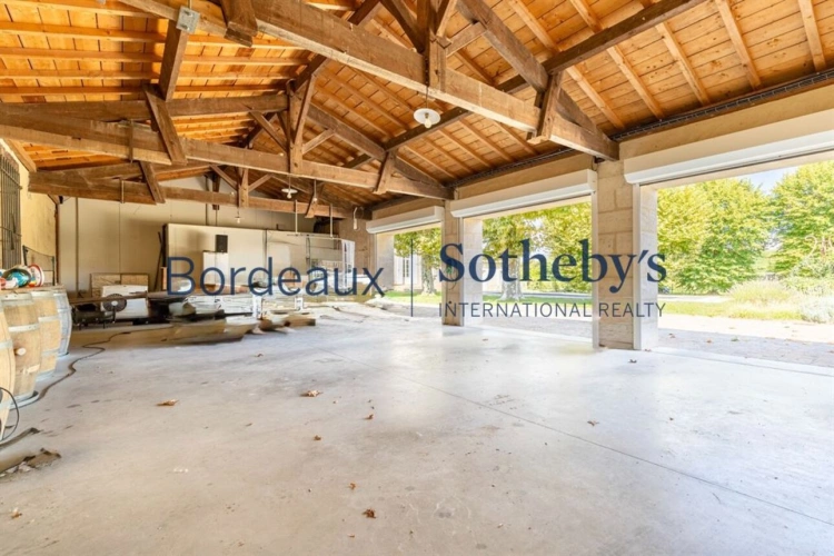 Photos 15 - Prestige - BORDEAUX 30MN BORDEAUX - SOMPTUEUSE PROPRIÉTÉ XVIII° - 4,5 HA - PISCINE -  DÉPENDANCES