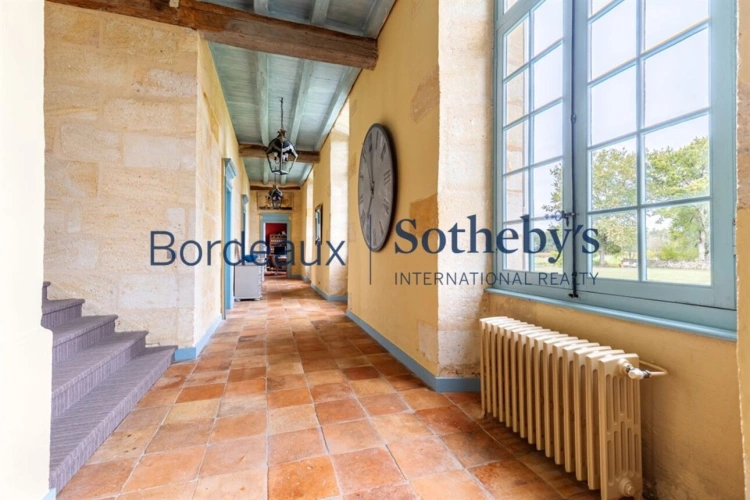 Photos 10 - Prestige - BORDEAUX 35MN - SOMPTUEUSE CHARTREUSE XVIII° ET SA PROPRIÉTÉ DU XV° - 6 HECTARES - DÉPENDANCES