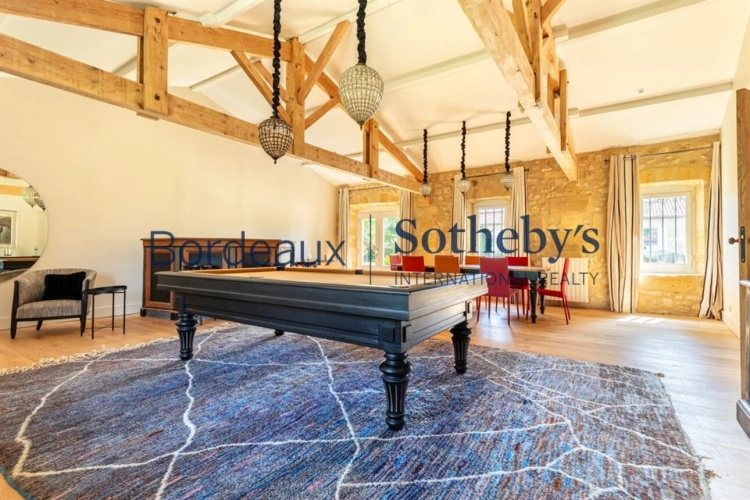 Photos 9 - Prestige - BORDEAUX 20MN - ENTRE-DEUX-MERS - SOMPTUEUSE PROPRIÉTÉ XVIII° - 1,6 HA - PISCINE - DÉPENDANCES