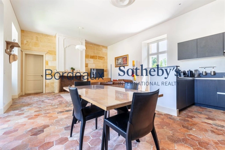 Photos 11 - Prestige - BORDEAUX 20MN - ENTRE-DEUX-MERS - SOMPTUEUSE PROPRIÉTÉ XVIII° - 1,6 HA - PISCINE - DÉPENDANCES