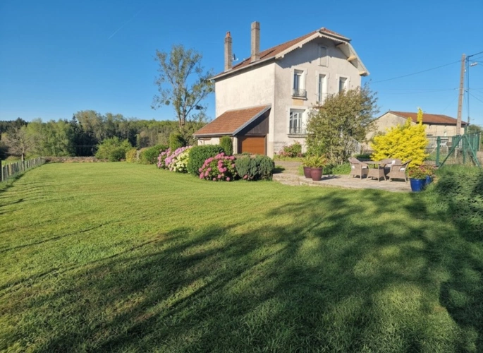 Photos 1 - Prestige - PROPRIÉTÉ à vendre 6 pièces BAINS LES BAINS (88) MAISON de Maître sur TERRAIN de 2239 m2