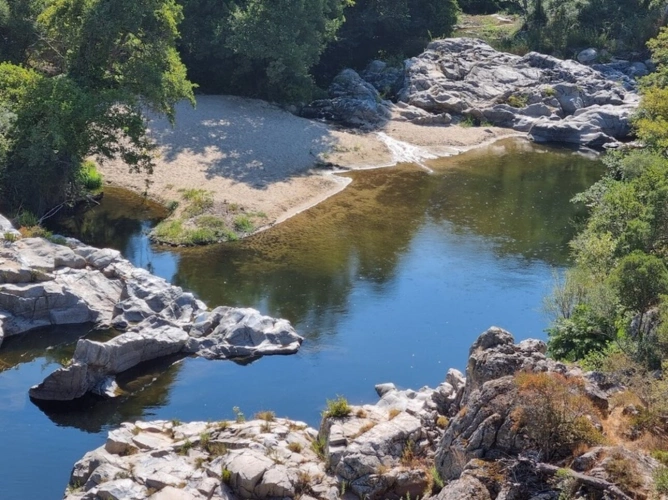 Photos 1 - Rural -  FOR SALE – 4-hectare recreational plot on the edge of a lake – Near Propriano (South Corsica)