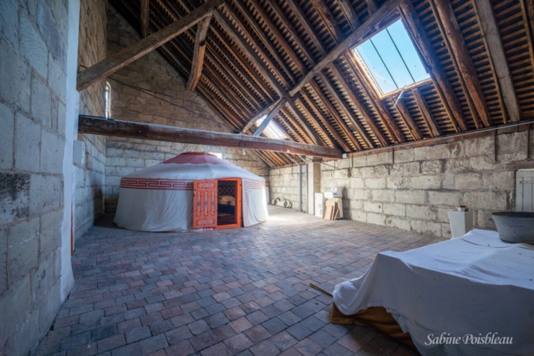 Photos 17 - Prestige - Exceptionnel au coeur de Saumur et des bords de loire une demeure de 375 m² - dépendances - Garages - jardin -1439m²