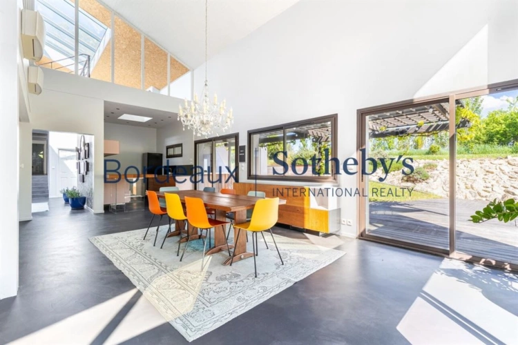 Photos 13 - Prestige - BORDEAUX 15MN - EXCEPTIONNELLE VILLA D'ARCHITECTE 335M² - PARC - PISCINE - 6 CHAMBRES - GARAGES