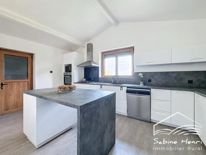 Photos 6 - Rurale - Maison avec 1 gîte sur plus de 1,4 ha de terrain