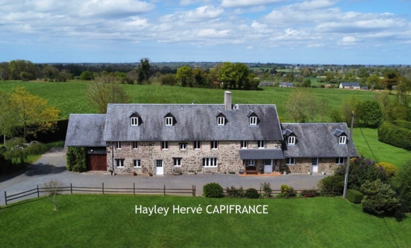 Photos 1 - Prestige - ENSEMBLE IMMOBILIER - ACTIVITE TOURISTIQUE- A VENDRE – MAISON + 3 GÎTES – PISCINES – VILLEDIEU-LES-POÊLES (MANCHE, NORMANDIE) (50)