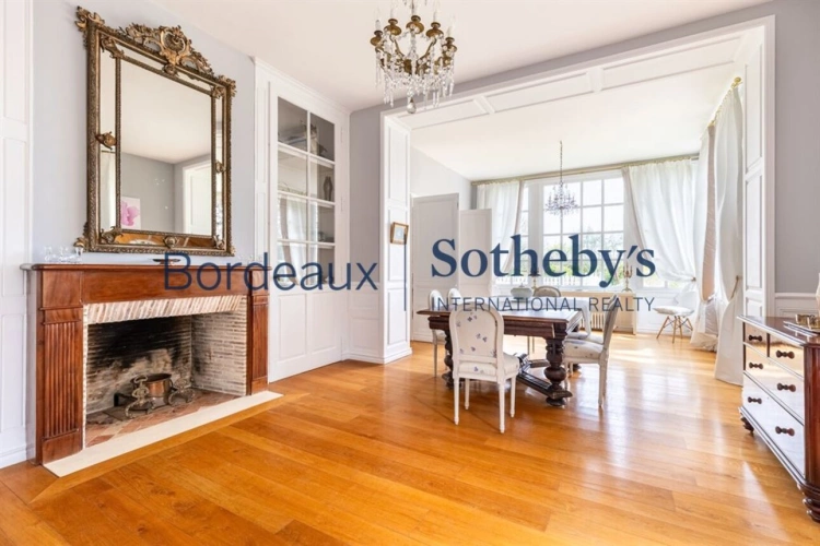 Photos 7 - Prestige - BORDEAUX 30MN - SOMPTUEUSE PROPRIÉTÉ DE MAÎTRE - 4,5 HECTARES - DÉPENDANCES - PISCINE