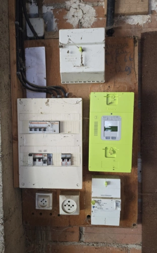 Photos 12 - Prestige - Propriété à fort potentiel – Hangars & bâtiments – 450 m² exploitables sur 15 000 m² de terrain aménageable – Changement de destination possible