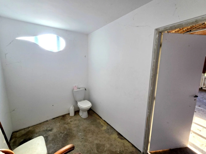 Photos 17 - Prestige - Propriété à fort potentiel – Hangars & bâtiments – 450 m² exploitables sur 15 000 m² de terrain aménageable – Changement de destination possible