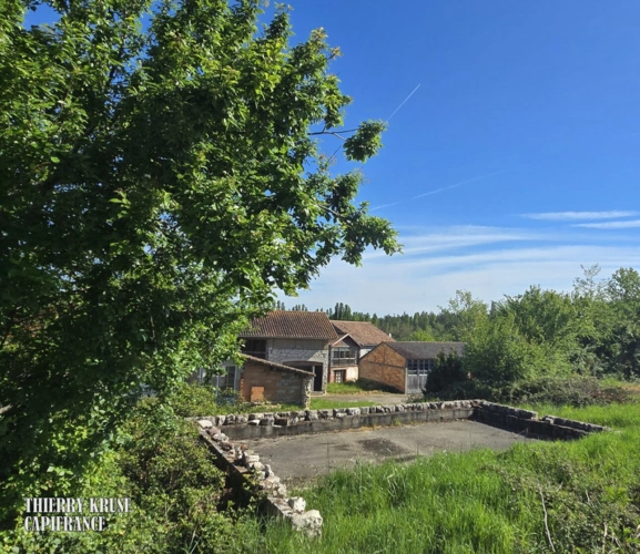 Photos 19 - Prestige - Propriété à fort potentiel – Hangars & bâtiments – 450 m² exploitables sur 15 000 m² de terrain aménageable – Changement de destination possible