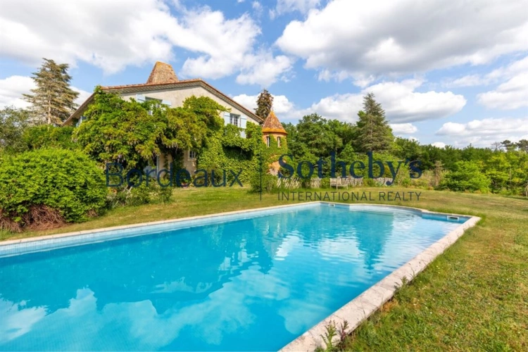 Photos 9 - Prestige - BORDEAUX 1H - SOMPTUEUSE PROPRIÉTÉ DE CAMPAGNE - 41HA - LAC PRIVÉ - DOMAINE UNIQUE