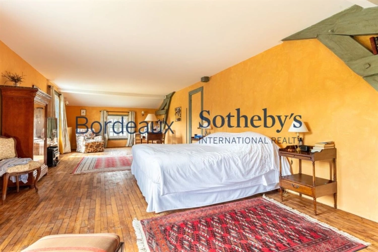 Photos 19 - Prestige - BORDEAUX 1H - SOMPTUEUSE PROPRIÉTÉ DE CAMPAGNE - 41HA - LAC PRIVÉ - DOMAINE UNIQUE