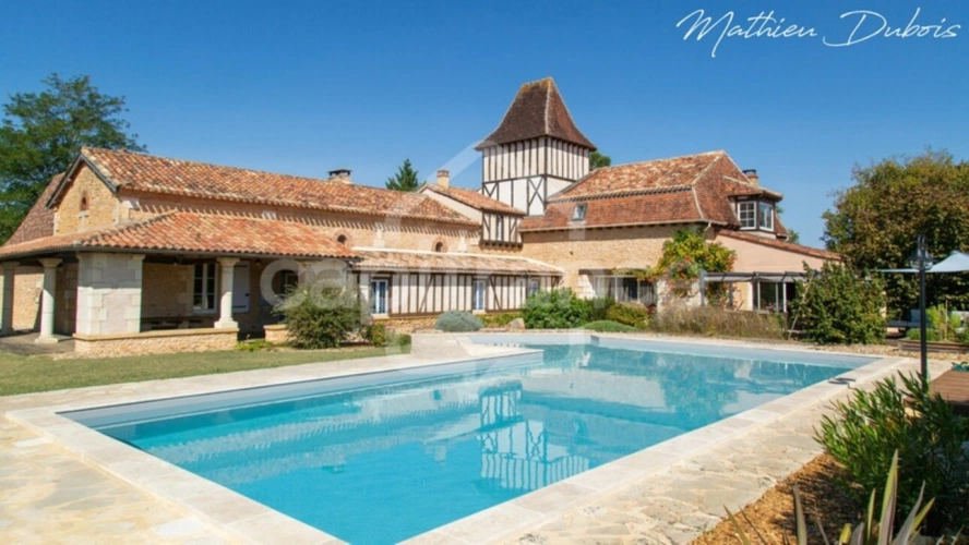 Photos 2 - Prestige - Domaine de caractère du XVIIᵉ siècle rénové - Propriété de charme avec piscine et parc arboré - Entre Périgueux et Bergerac