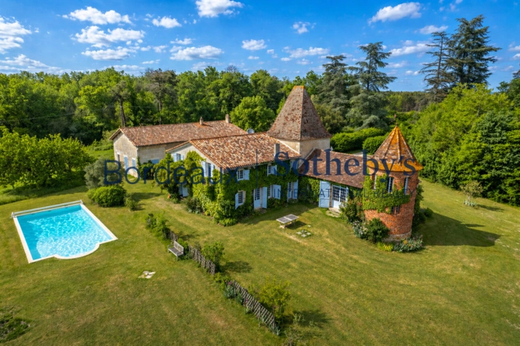 Photos 2 - Prestige - BORDEAUX 1H - SOMPTUEUSE PROPRIÉTÉ DE CAMPAGNE - 41HA - LAC PRIVÉ - DOMAINE UNIQUE