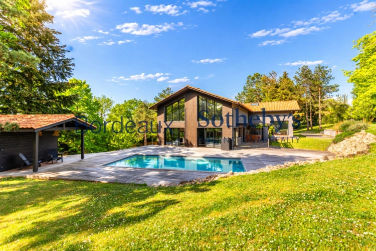 Photos 1 - Prestige - BORDEAUX 15MN - EXCEPTIONNELLE VILLA D'ARCHITECTE 335M² - PARC - PISCINE - 6 CHAMBRES - GARAGES