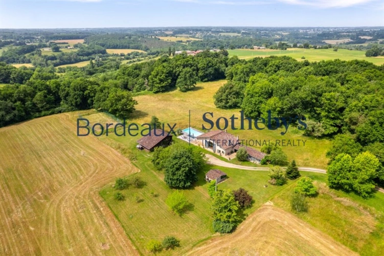 Photos 2 - Prestige - COUP DE COEUR - 50 MN BORDEAUX  - 15MN BAZAS - ANCIEN CORPS DE FERME RESTAURÉ - 14H - PISCINE