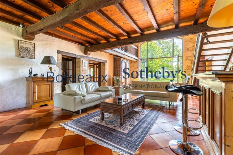 Photos 10 - Prestige - COUP DE COEUR - 50 MN BORDEAUX  - 15MN BAZAS - ANCIEN CORPS DE FERME RESTAURÉ - 14H - PISCINE