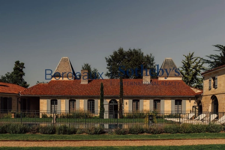 Photos 1 - Prestige - CHÂTEAU XVIII° - PISCINE - SPA - DÉPENDANCES - DOMAINE ÉQUESTRE