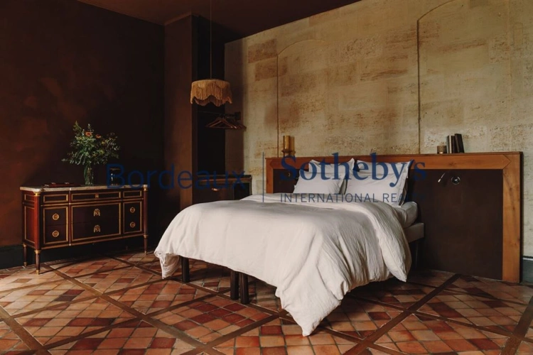 Photos 11 - Prestige - CHÂTEAU XVIII° - PISCINE - SPA - DÉPENDANCES - DOMAINE ÉQUESTRE