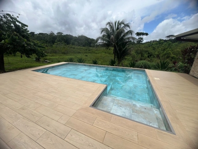 Photos 1 - Prestige - Gite de 12 bungallows plus foncier d'environ 2 ha à vendre