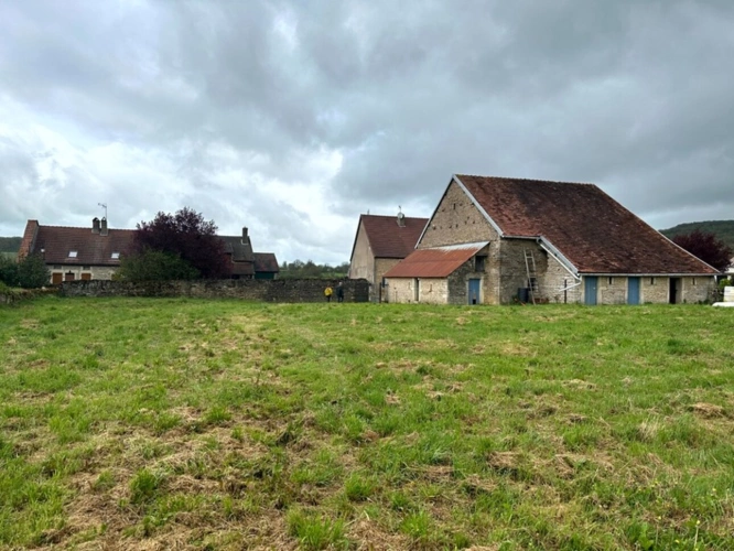 Photos 2 - Rurale - Grange avec grand jardin constructible proche de POUILLY EN AUXOIS (21)
