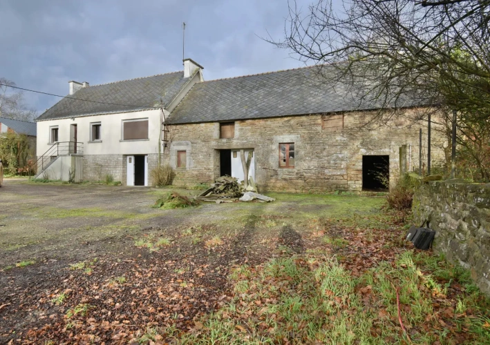 Photos 3 - Rurale - corps de ferme à rénover avec hangar