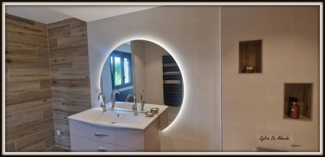 Photos 7 - Rurale - Propriété à vendre 6 pièces FEILLENS (01)proche Mâcon 207m², piscine chauffée, double garage,5 chambres 2 suites, hors lotissement