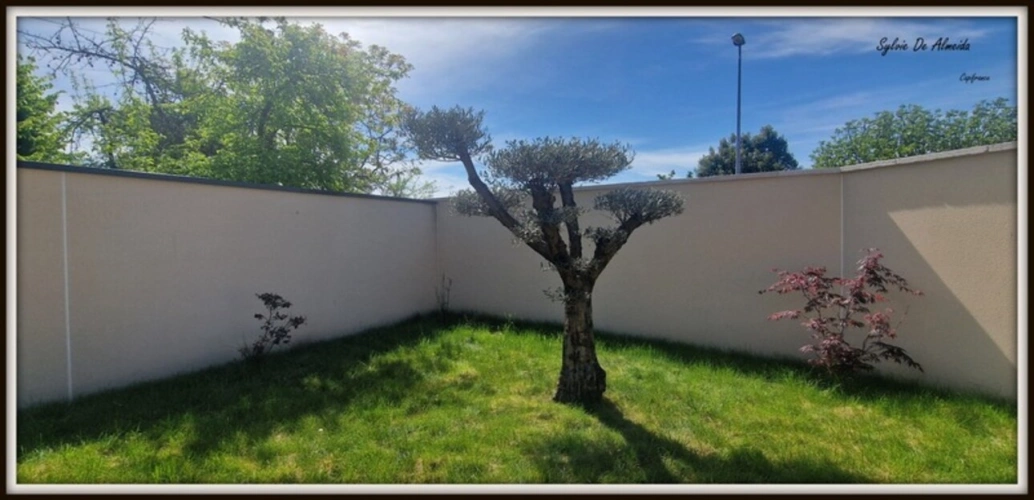 Photos 9 - Rurale - Propriété à vendre 6 pièces FEILLENS (01)proche Mâcon 207m², piscine chauffée, double garage,5 chambres 2 suites, hors lotissement