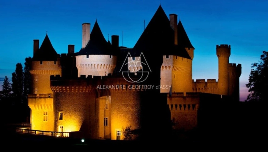 Photos 10 - Prestige - Situé au cœur de 15,5 hectares de terres somptueuses, cette majestueuse propriété du XVe siècle, entièrement rénovée, combine histoire, élégance et fonctionnalité