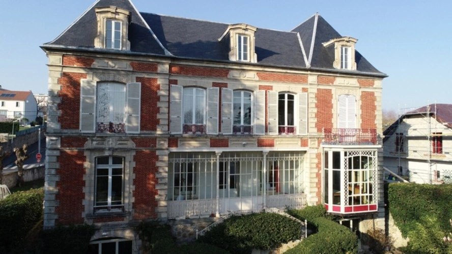 Photos 10 - Prestigious - Aisne department (02), Château-Thierry town center, 1850 residence with 600 m² of living space and a