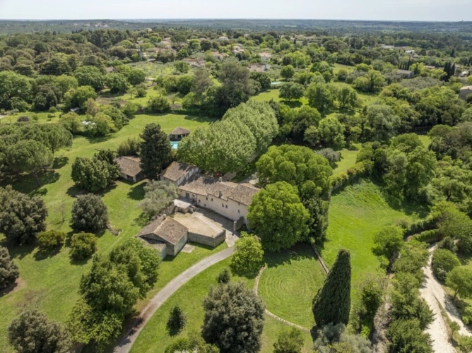 Photos 1 - Prestige - RARE : Offrez-vous une magnifique  Propriété ( mas de 10 pièces et 2.6 hectares de parc ) aux portes de SOMMIERES (30)