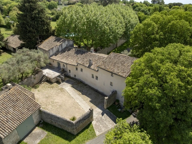 Photos 3 - Prestige - RARE : Offrez-vous une magnifique  Propriété ( mas de 10 pièces et 2.6 hectares de parc ) aux portes de SOMMIERES (30)