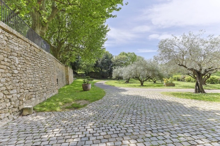 Photos 4 - Prestige - RARE : Offrez-vous une magnifique  Propriété ( mas de 10 pièces et 2.6 hectares de parc ) aux portes de SOMMIERES (30)