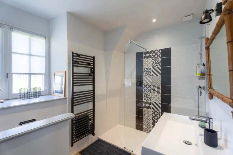Photos 11 - Prestige - En Baie du Mont-Saint-Michel, à vendre au Mont-Dol, Maison de charme & Ensemble professionnel