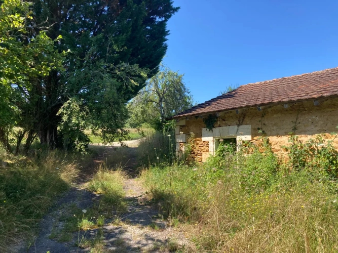 Photos 4 - Équestre - Vends corps de ferme en Dordogne - Périgord Vert - Nontron avec 5ha environ (jusqu'à 31,50 ha possible)