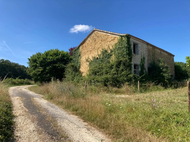 Photos 6 - Équestre - Vends corps de ferme en Dordogne - Périgord Vert - Nontron avec 5ha environ (jusqu'à 31,50 ha possible)