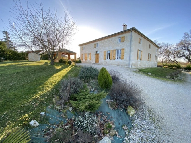 Photos 3 - Prestige - Demeure d'Exception : Rénovation de Luxe entre Ciel et Terre – Secteur Auvillar
