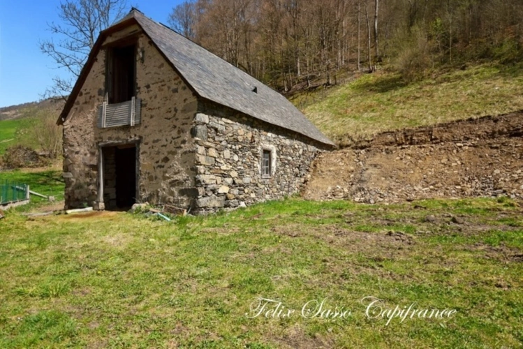Photos 3 - Rurale - ESTAING (65), grange à rénover avec vue panoramique au coeur d'une vallée authentique