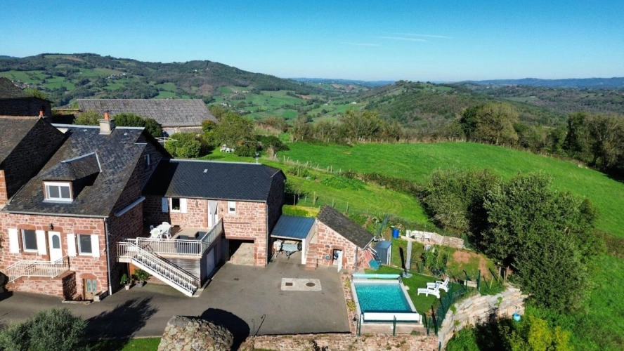 Photos 3 - Prestige - Maison de 165m² avec piscine - Saint-Christophe