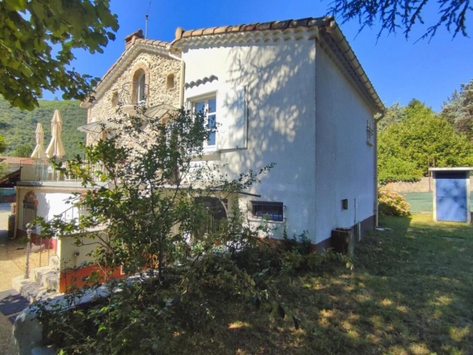 Photos 15 - Touristique - Charme de l'ancien  beau cadre naturel, piscine, forage, potentiel gîte/chambre d'hôte