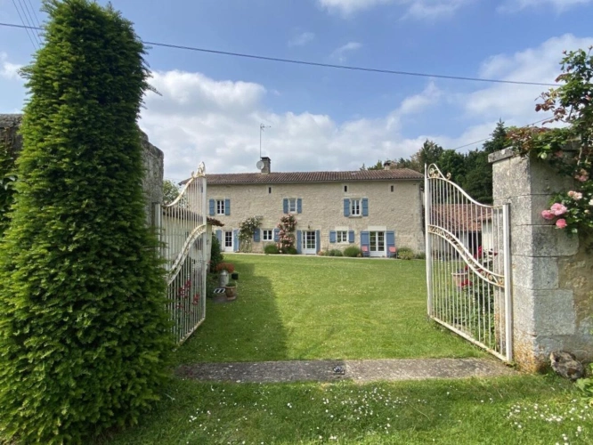 Photos 1 - Prestige - MAISON DE CARACTERE