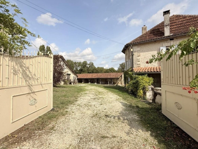 Photos 4 - Rurale - MAISON DE CARACTERE