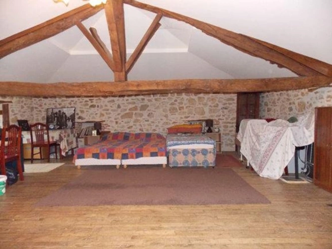 Photos 8 - Rurale - Jolie maison en pierre de 3 chambres avec grange attenante et jardin dans un hameau rural