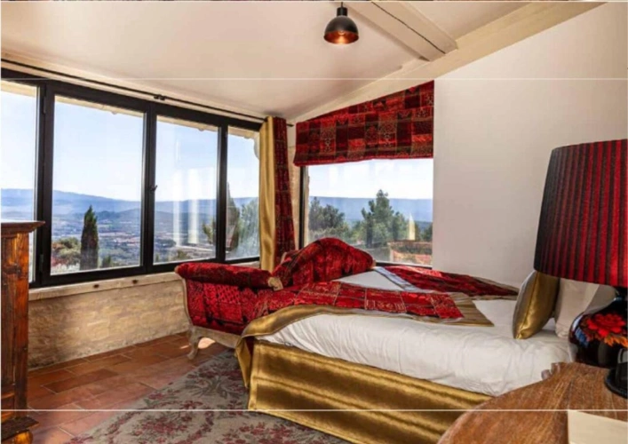 Photos 3 - Prestige - Un Domaine d'Exception au Coeur du Luberon