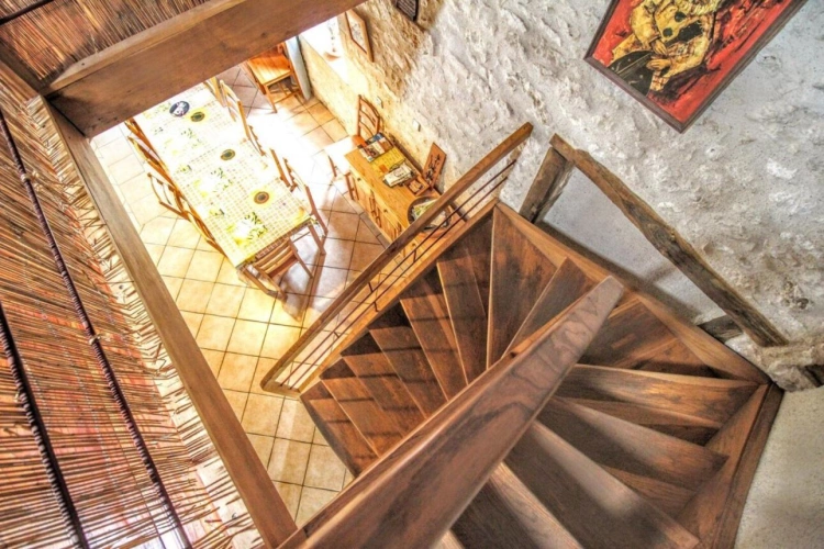 Photos 3 - Touristique - Ensemble en pierre avec gîte - Charme, potentiel et douceur de vie dans un village du Quercy Blanc