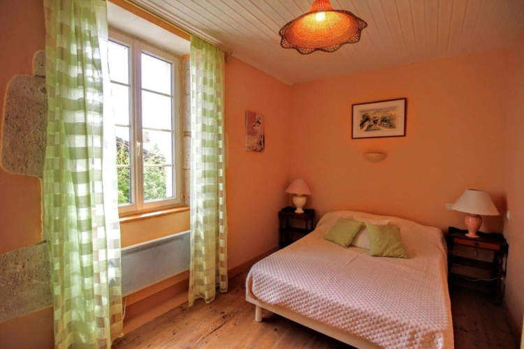Photos 13 - Touristique - Ensemble en pierre avec gîte - Charme, potentiel et douceur de vie dans un village du Quercy Blanc