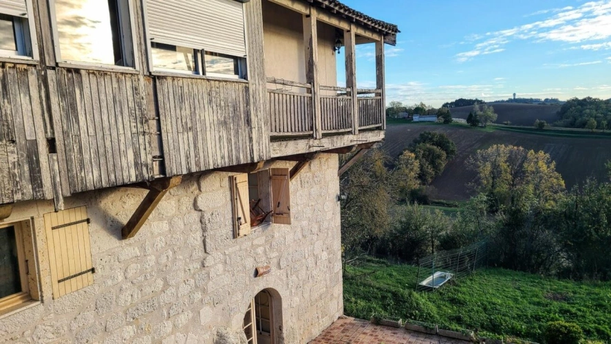 Photos 2 - Rurale - Ensemble immobilier isolé avec vue imprenable sur la campagne, sur près de 3 hectares