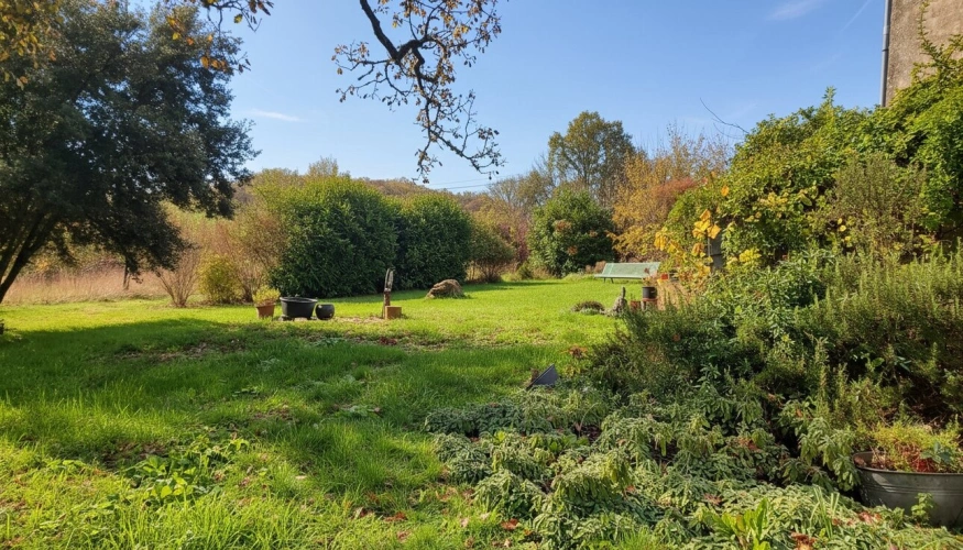 Photos 17 - Rurale - Maison de Campagne, à finir de rénover - environnement paisible